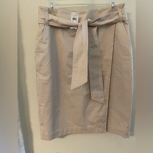 NWT Ann Taylor khaki skirt